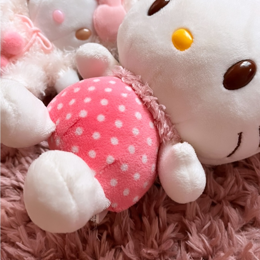 Hello kitty plush lot(2) ADORABLE - Picture 3 of 6